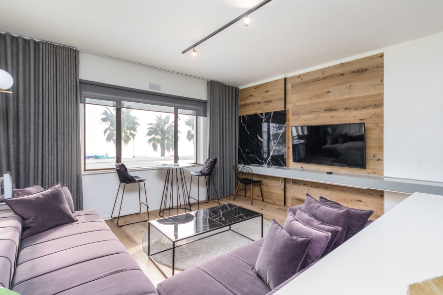 1 Bedroom Property for Sale in Sea Point Western Cape